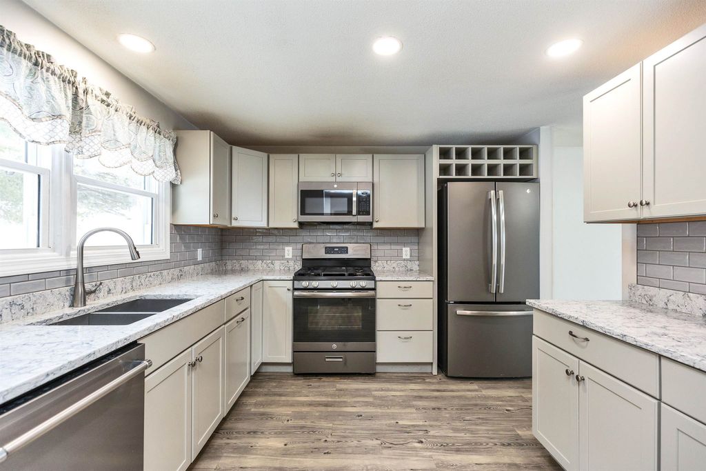 Photo of 20 Gates Road #11, Marlborough, NH 03455 (MLS # 5076167)