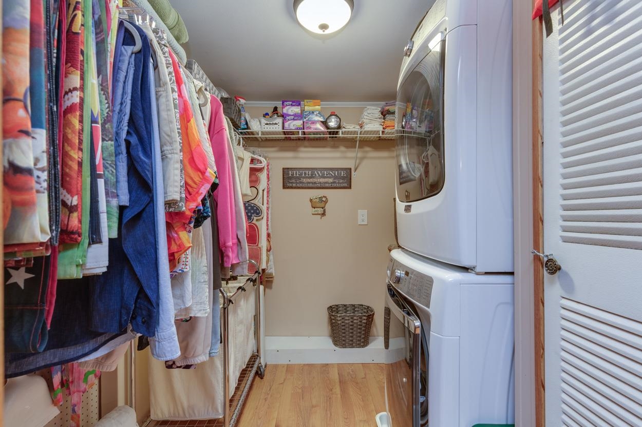 Hopkinton, New Hampshire 03229, United States, 3 Bedrooms Bedrooms, ,2 BathroomsBathrooms,Residential,Active,224312