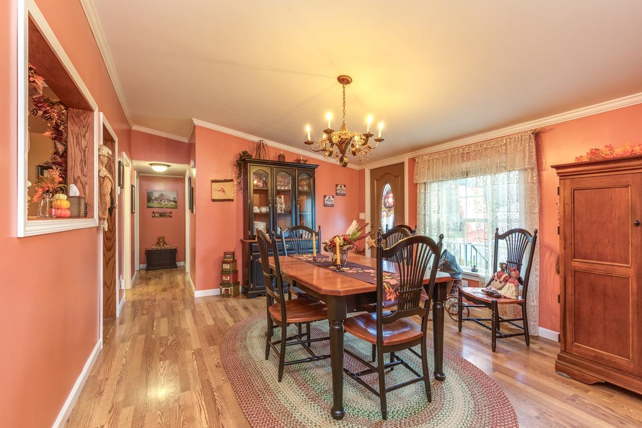 Hopkinton, New Hampshire 03229, United States, 3 Bedrooms Bedrooms, ,2 BathroomsBathrooms,Residential,Active,224312