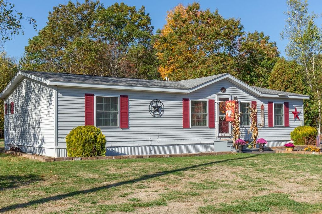 Photo of 155 Pamela Drive, Hopkinton, NH 03229 (MLS # 5064852)
