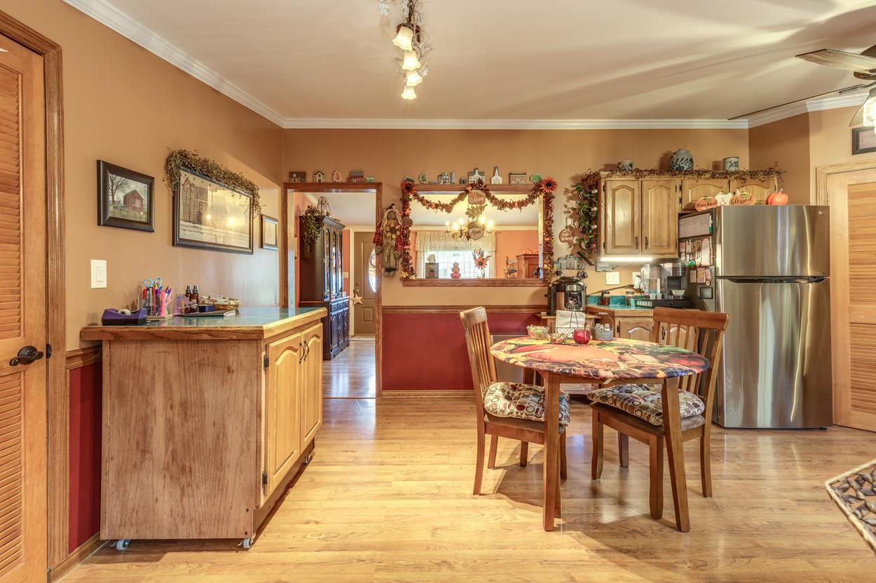 Hopkinton, New Hampshire 03229, United States, 3 Bedrooms Bedrooms, ,2 BathroomsBathrooms,Residential,Active,224312