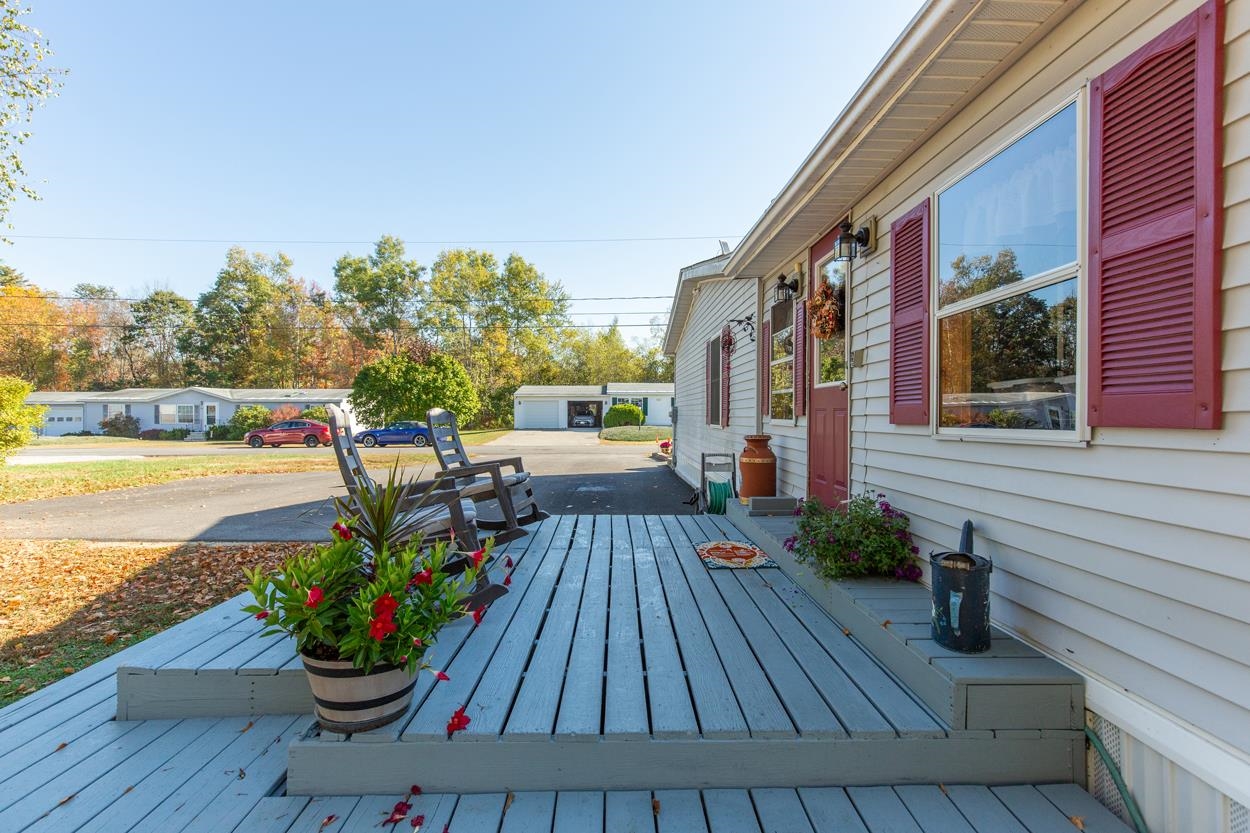 Hopkinton, New Hampshire 03229, United States, 3 Bedrooms Bedrooms, ,2 BathroomsBathrooms,Residential,Active,224312