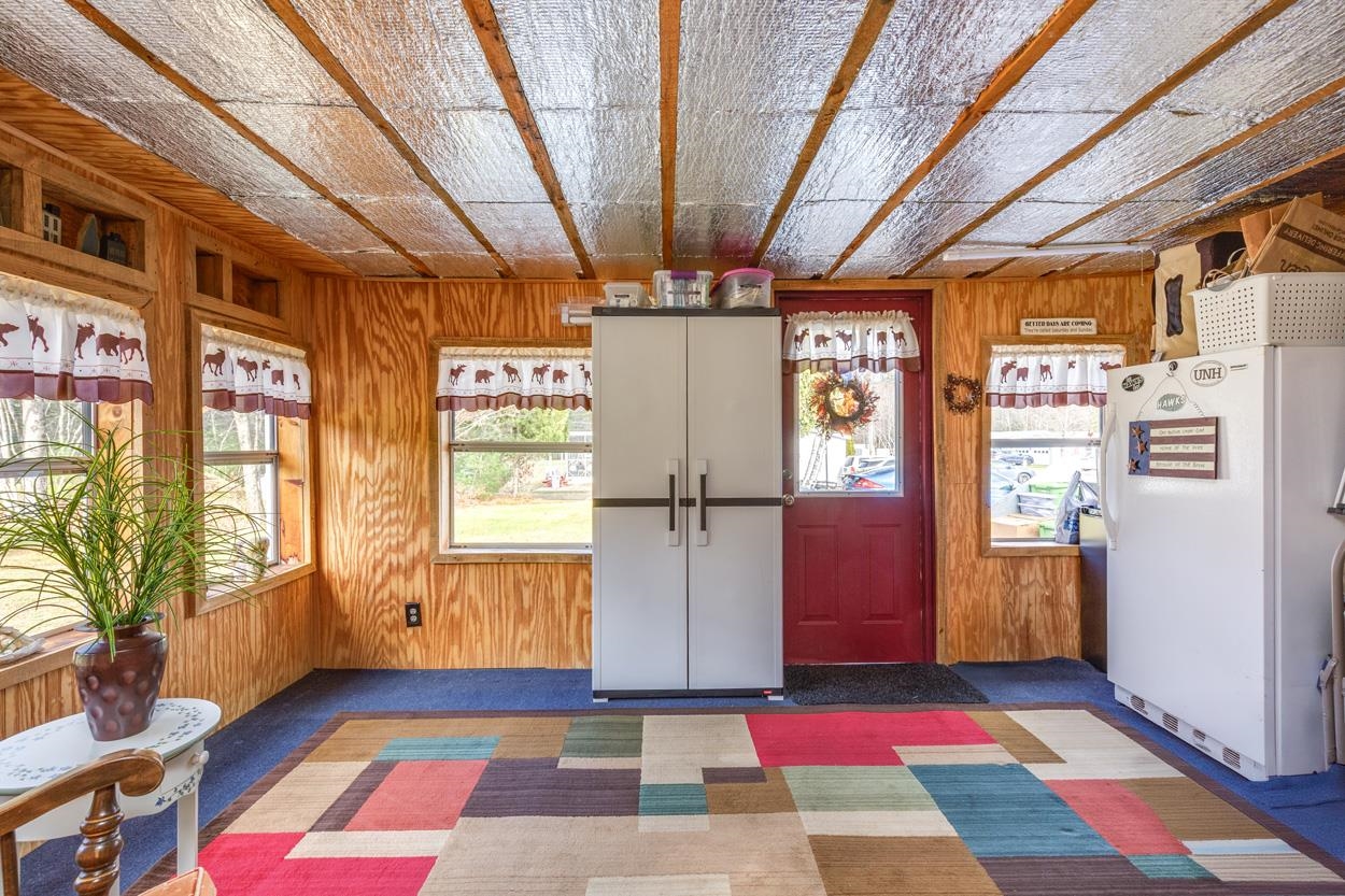 Hopkinton, New Hampshire 03229, United States, 3 Bedrooms Bedrooms, ,2 BathroomsBathrooms,Residential,Active,224312