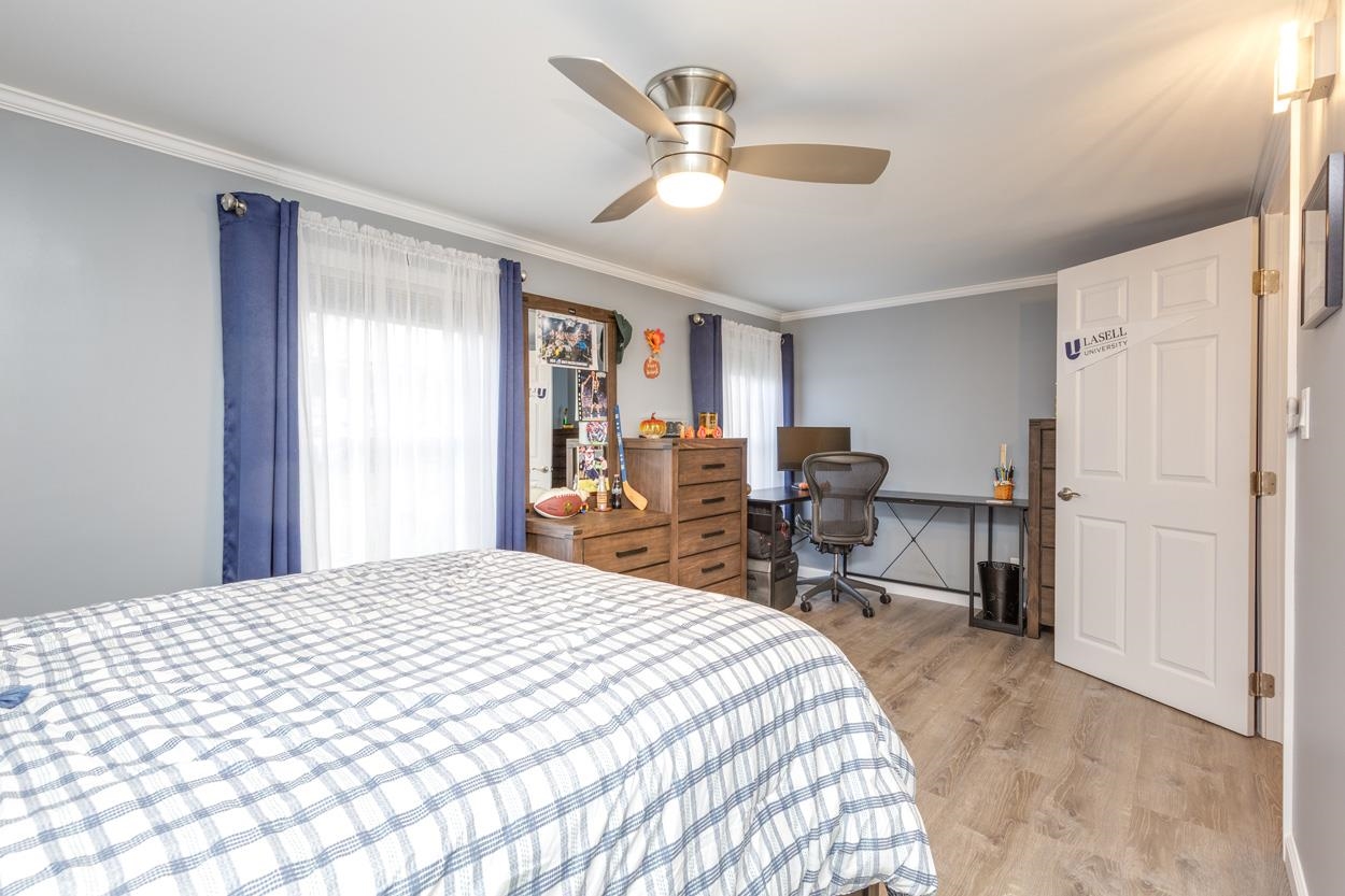 Hopkinton, New Hampshire 03229, United States, 3 Bedrooms Bedrooms, ,2 BathroomsBathrooms,Residential,Active,224312