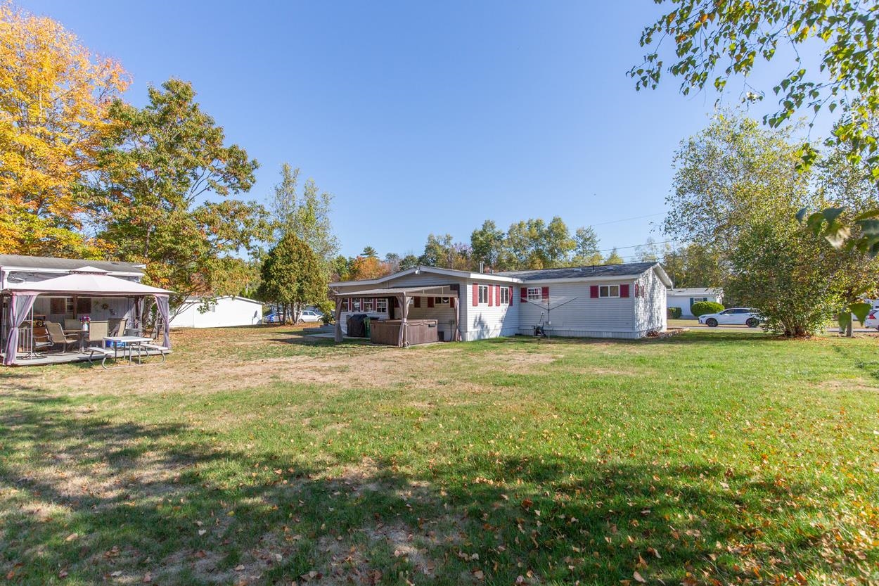 Hopkinton, New Hampshire 03229, United States, 3 Bedrooms Bedrooms, ,2 BathroomsBathrooms,Residential,Active,224312