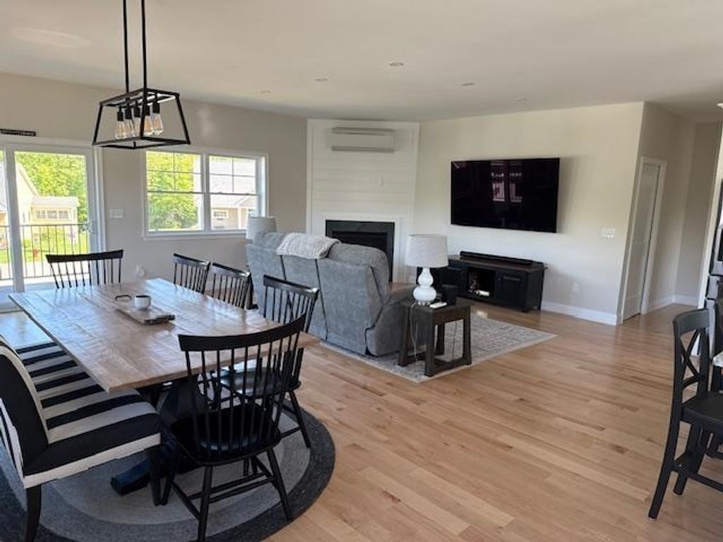 Photo of 24 John Hardie Way, Chichester, NH 03258 (MLS # 5072225)
