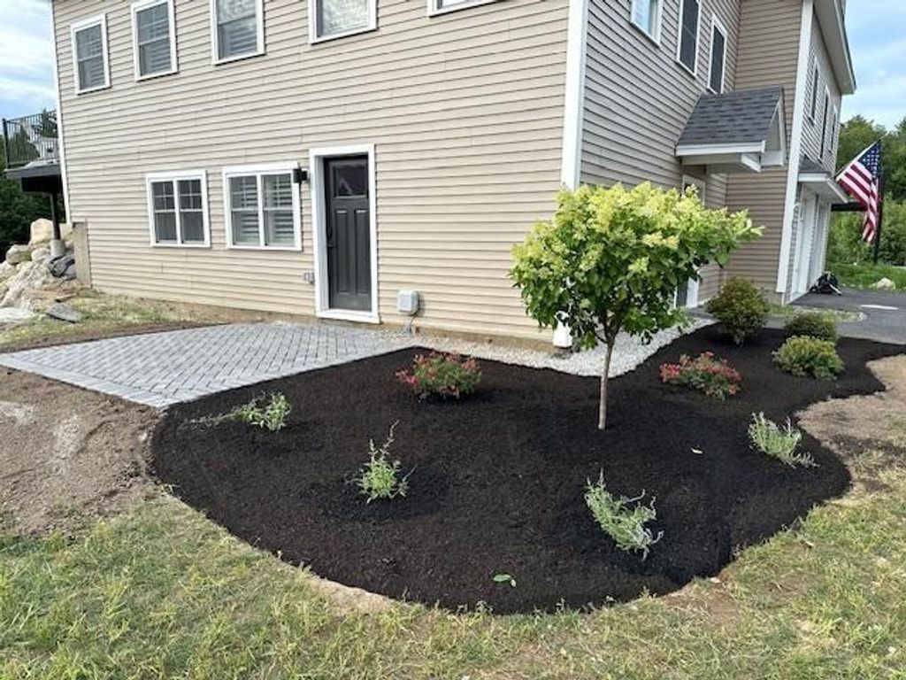 Photo of 24 John Hardie Way, Chichester, NH 03258 (MLS # 5072225)