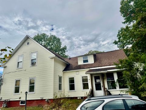 82-84 Woodridge Road Franklin NH 03235