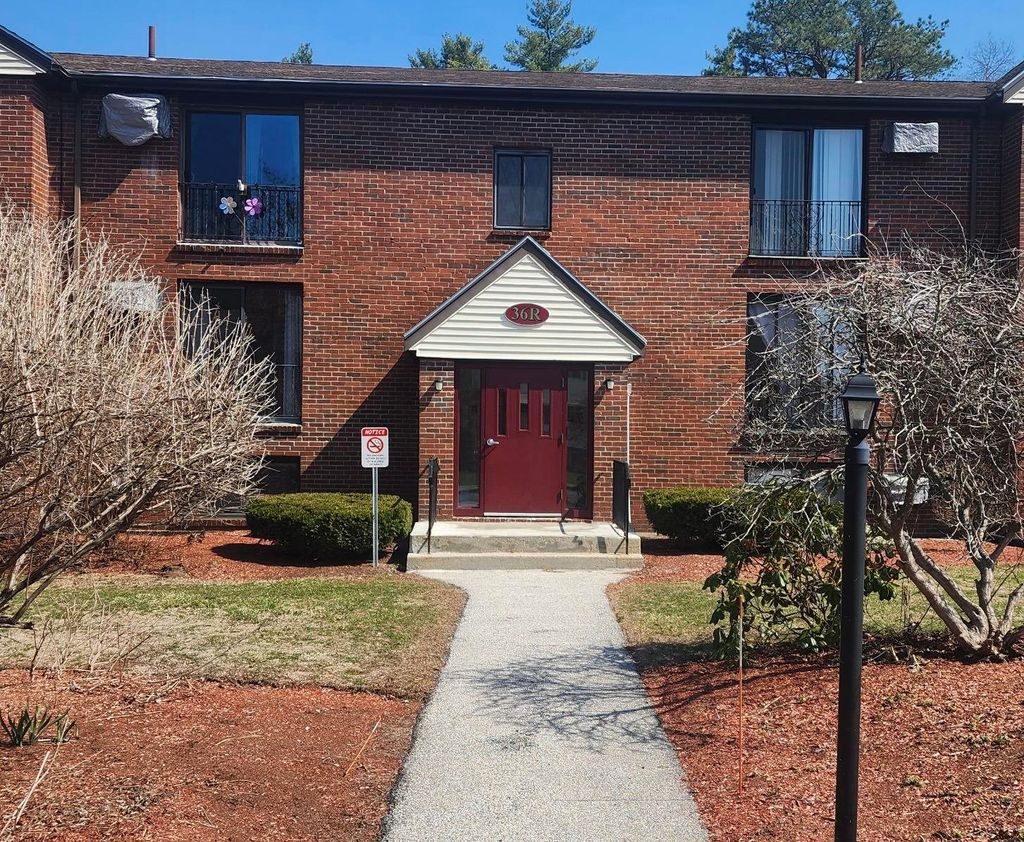 Photo of 36 English Village Road #202R, Manchester, NH 03102 (MLS # 5077904)