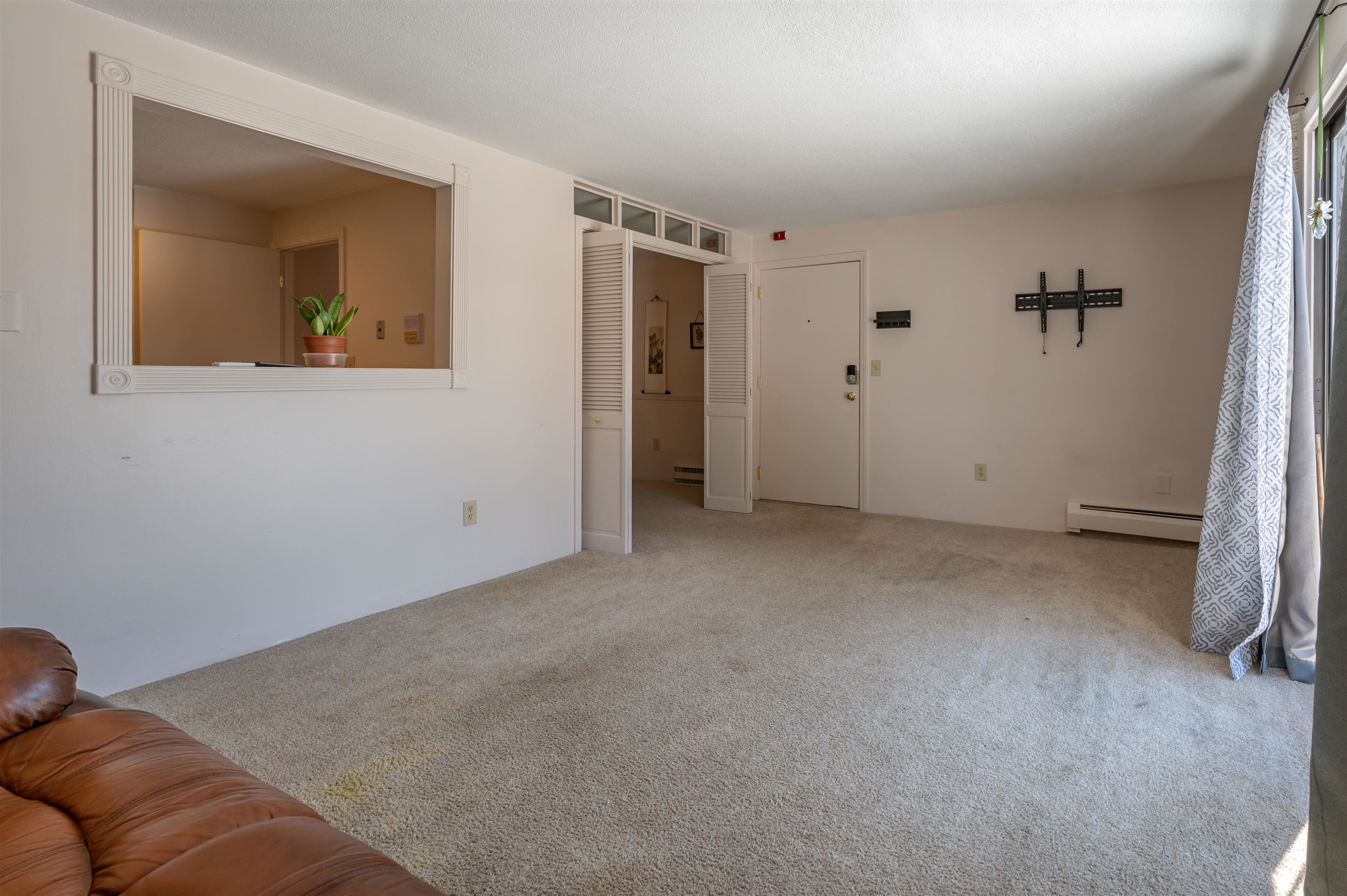 36 English Village Road 202R