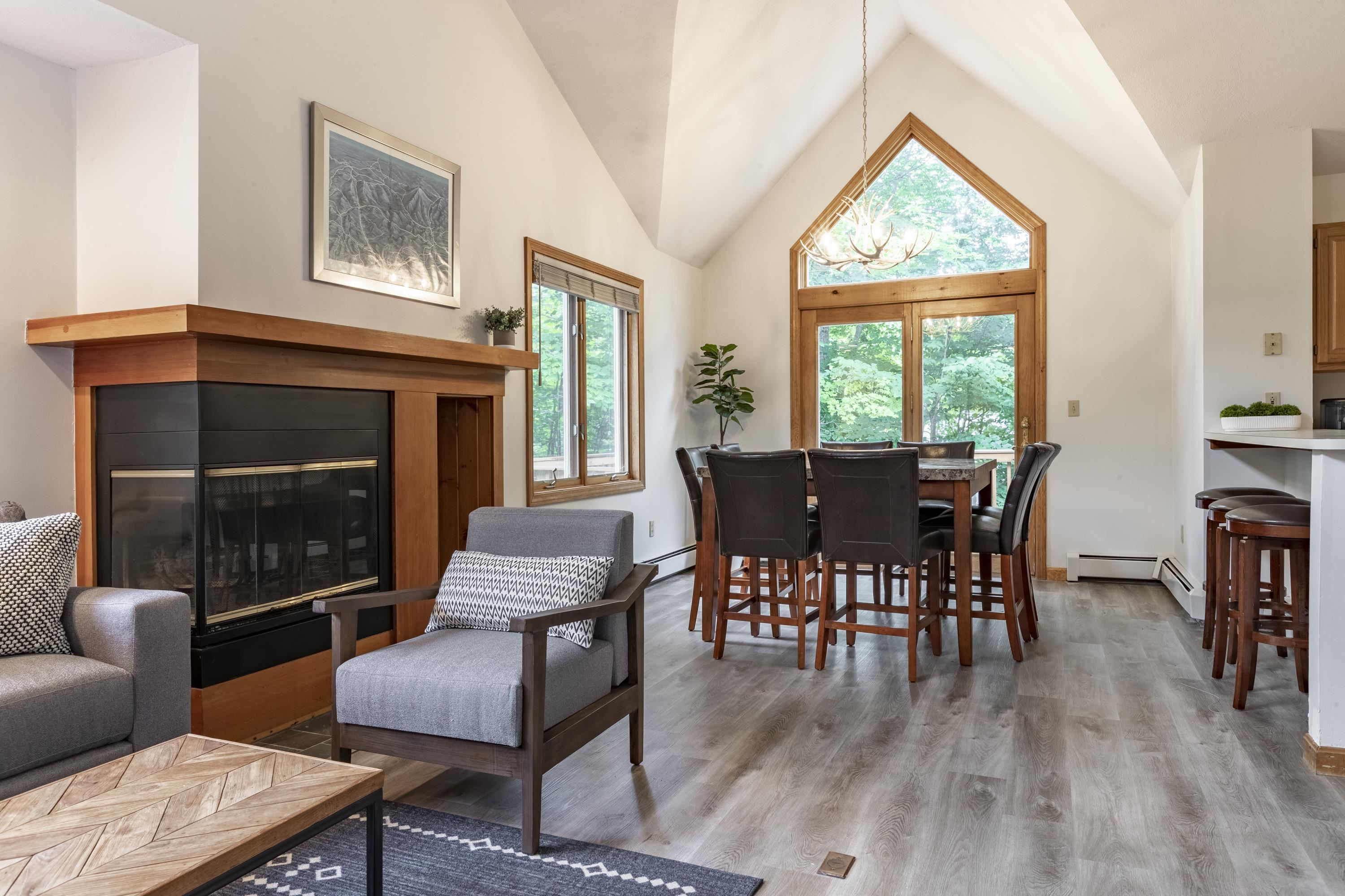 31 Pine Hill Lane Unit 1