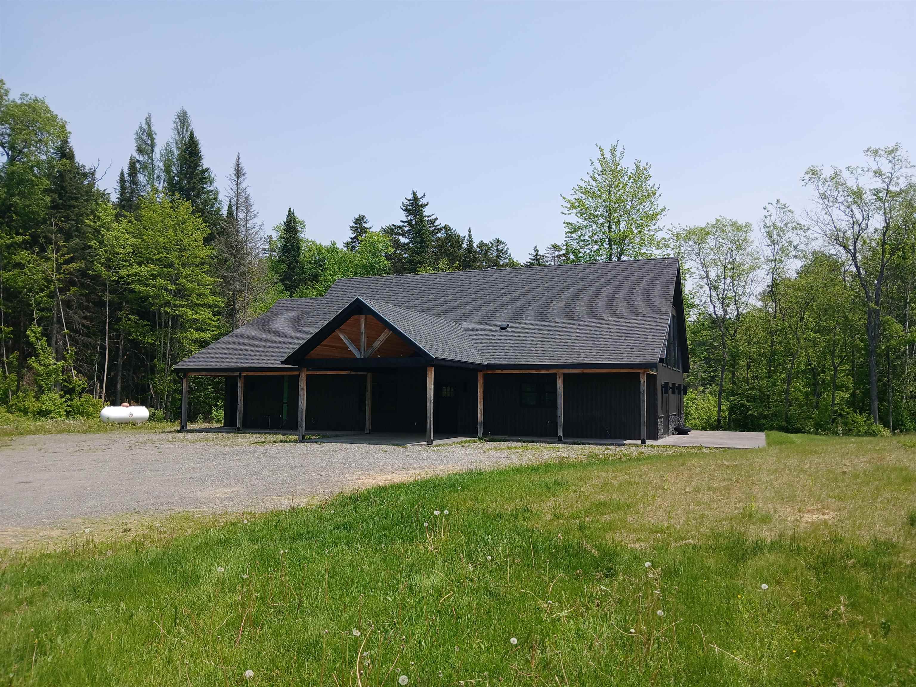 24 Howland Road