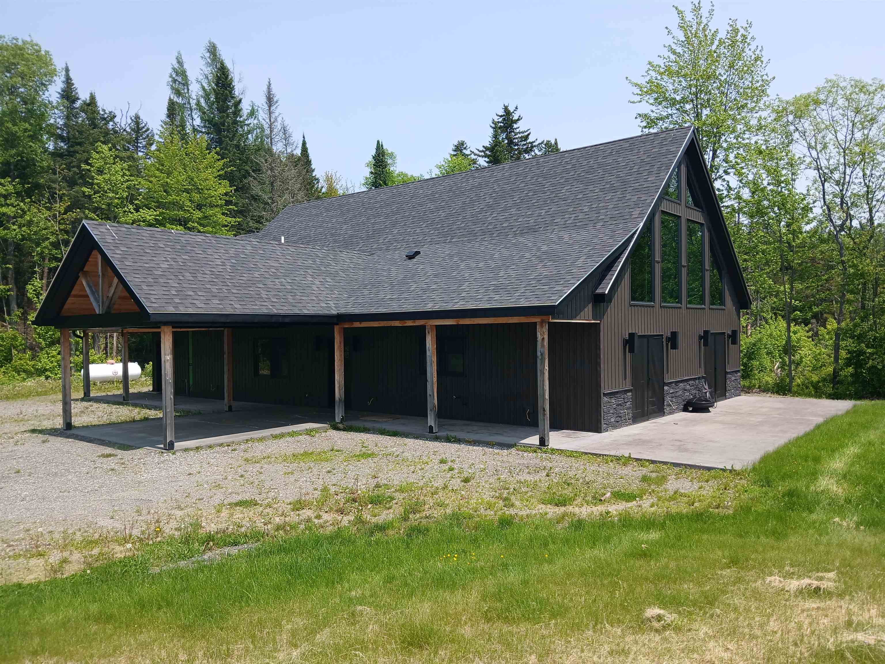 24 Howland Road