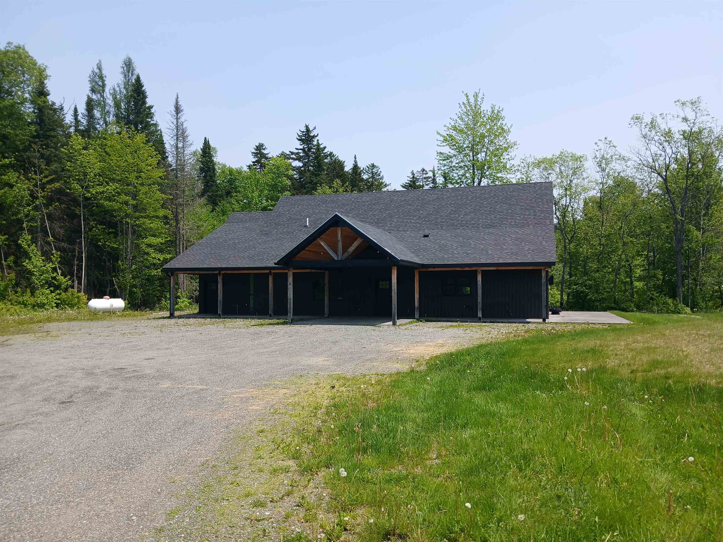 24 Howland Road