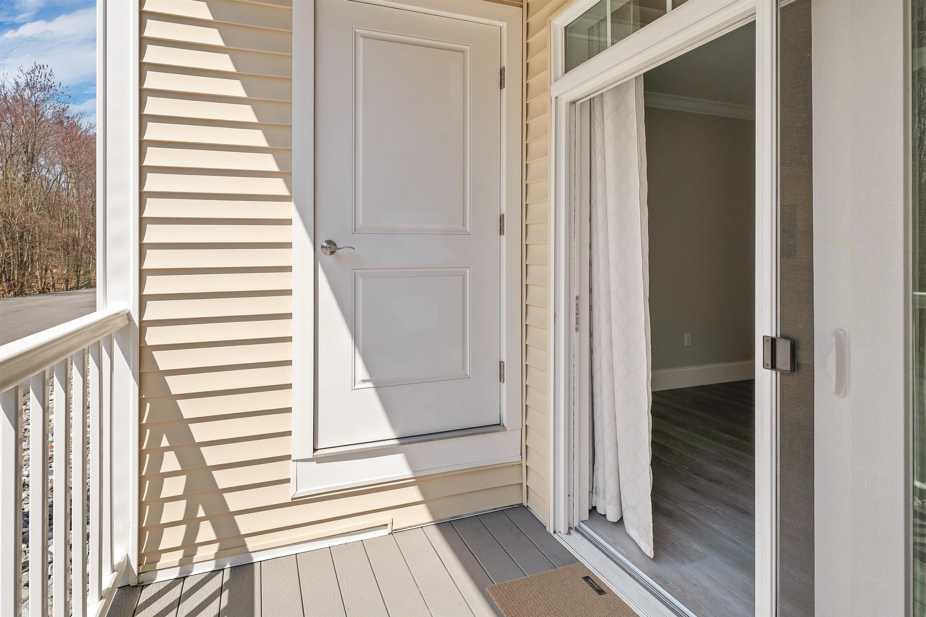 Nashua, New Hampshire 03062, United States, 2 Bedrooms Bedrooms, ,2 BathroomsBathrooms,Residential,Active,113606