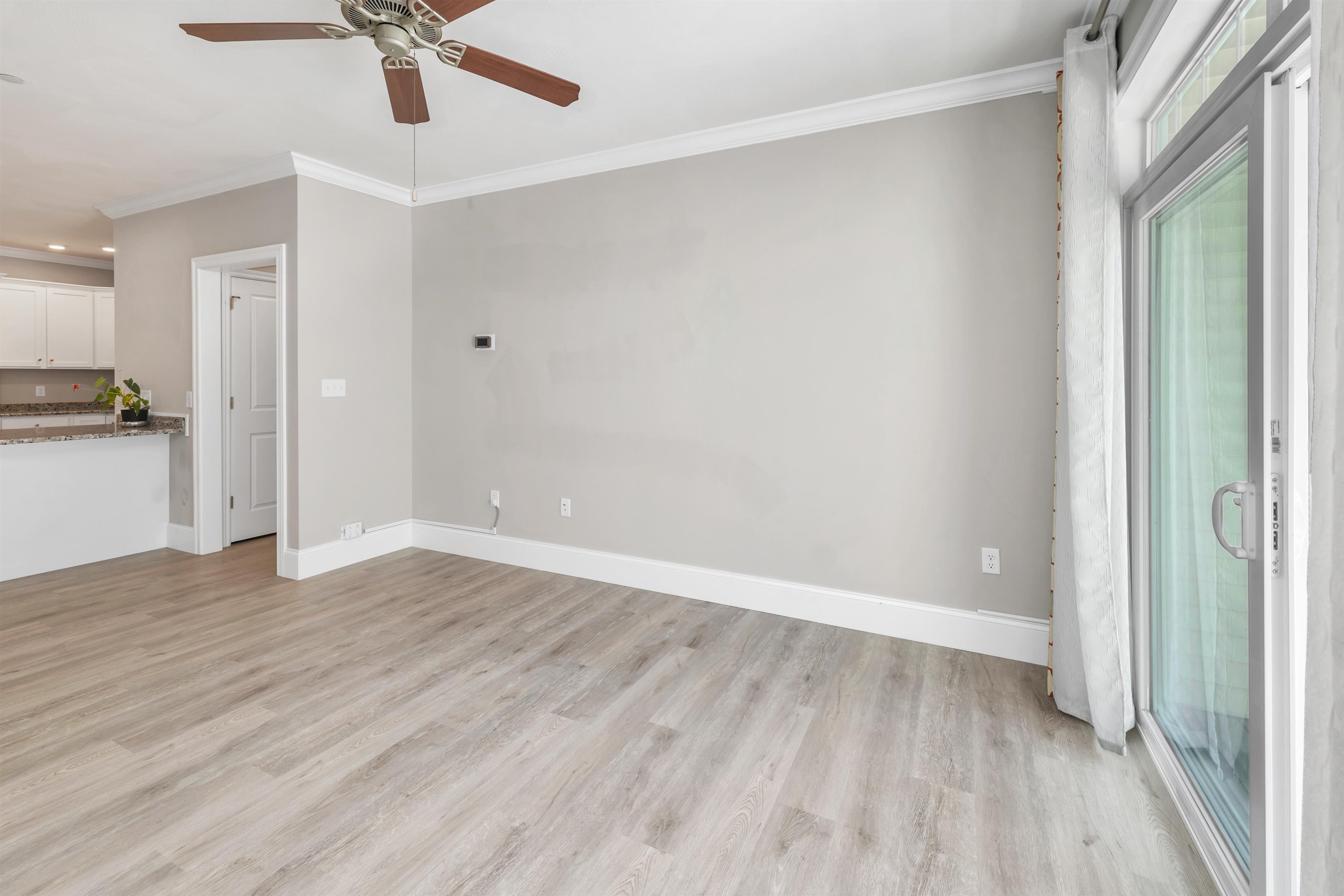 Nashua, New Hampshire 03062, United States, 2 Bedrooms Bedrooms, ,2 BathroomsBathrooms,Residential,Active,113606