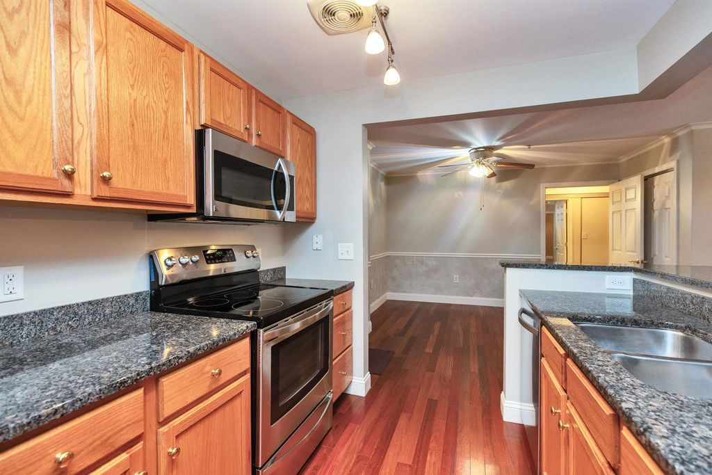 Photo of 265 Edward J Roy Drive #207, Manchester, NH 03104 (MLS # 5070818)