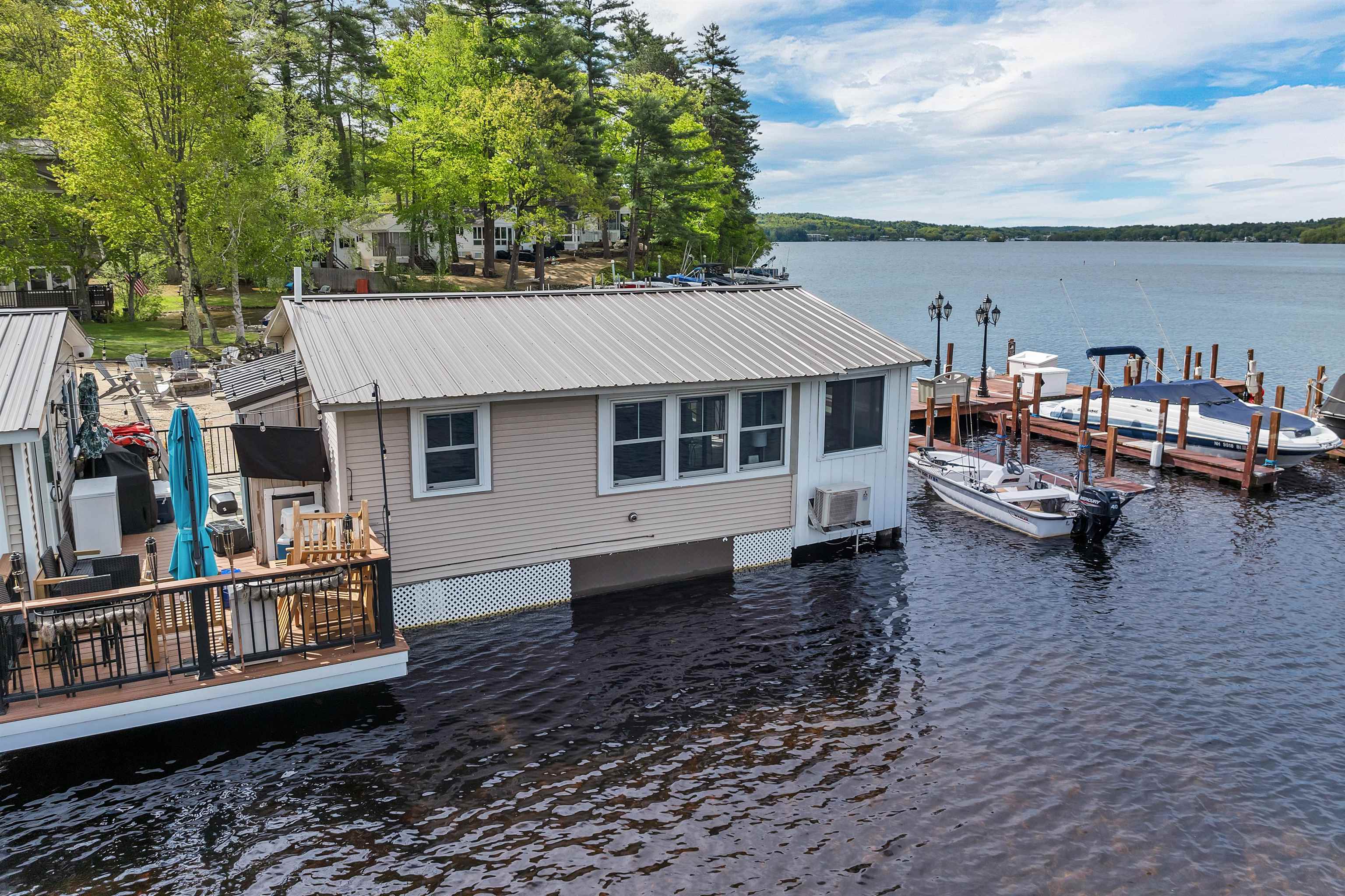 556 Weirs Boulevard 4