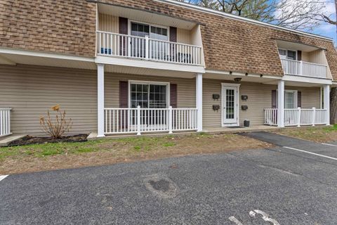 Photo of 4 Deer Street #13, Tilton, NH 03276 (MLS # 5087029)