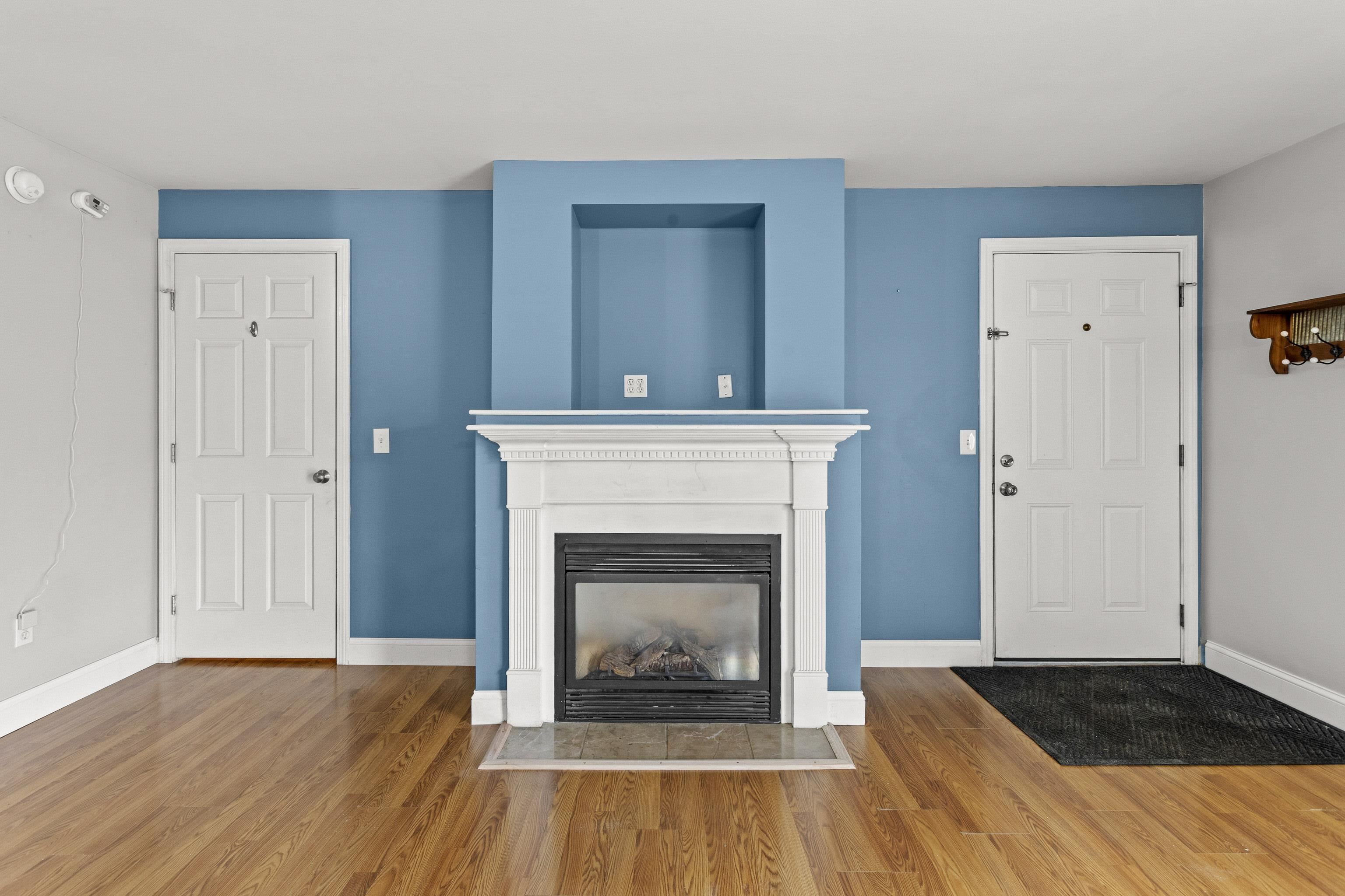 4 Deer Street 13