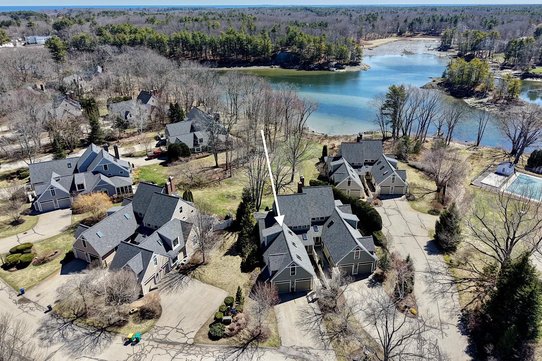 579 Sagamore Avenue 99