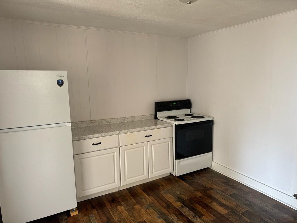 Photo of 97 franklin Street #C, Franklin, NH 03235 (MLS # 5084338)