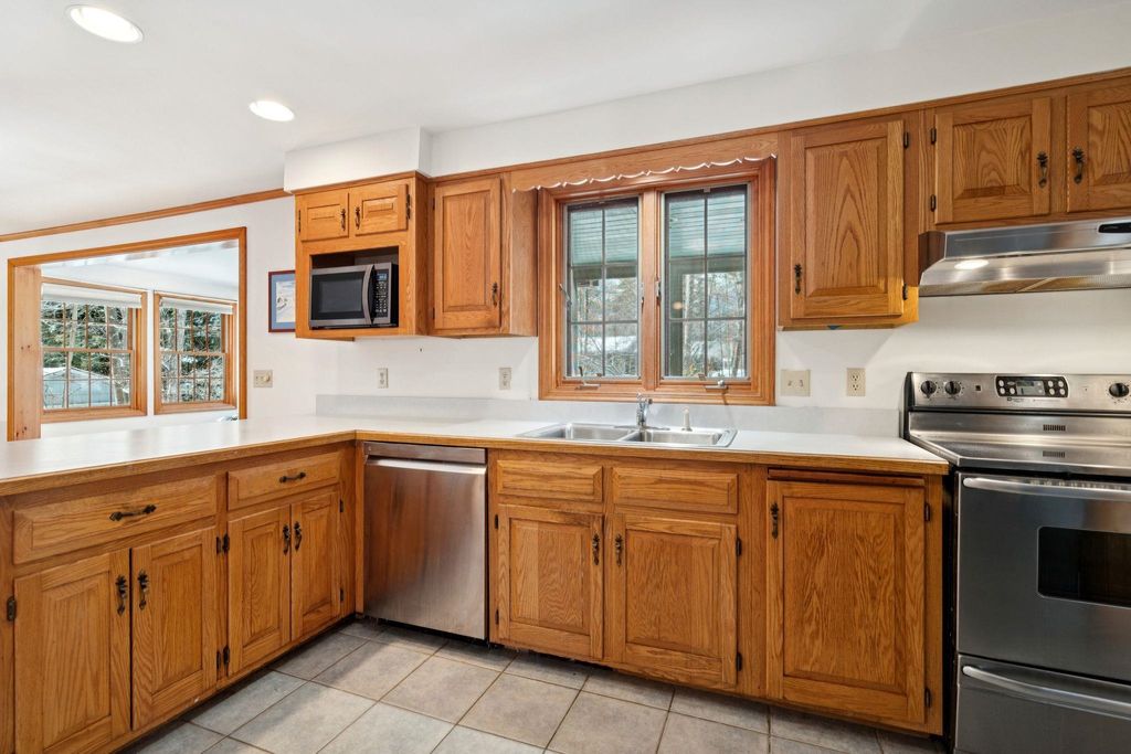 Photo of 16 Birchwood Way, Laconia, NH 03246 (MLS # 5081366)