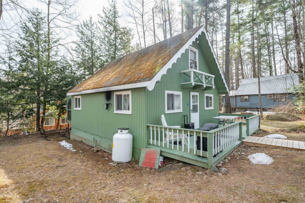 Photo of 15 Autumn Road, Hillsborough, NH 03244 (MLS # 5082863)
