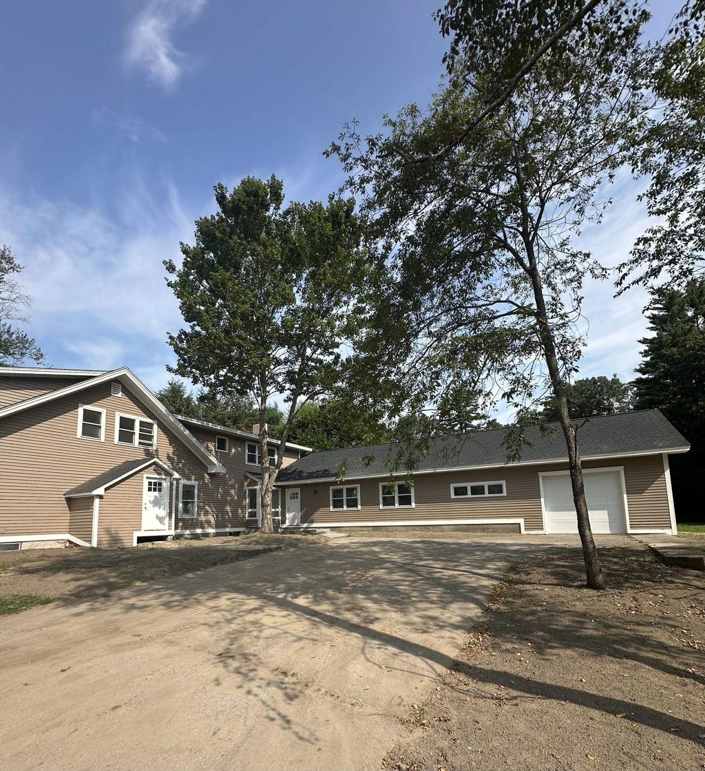 Photo of 318 Dearborn Road, Pembroke, NH 03275 (MLS # 5066794)