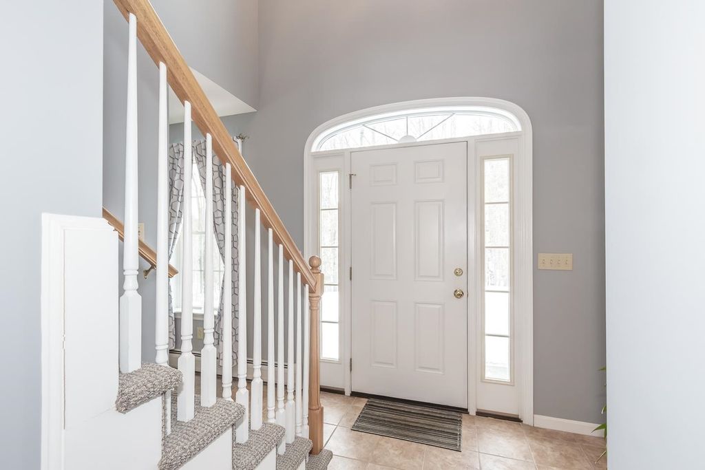 Photo of 30 Fox Hollow Drive, Weare, NH 03281 (MLS # 5076394)