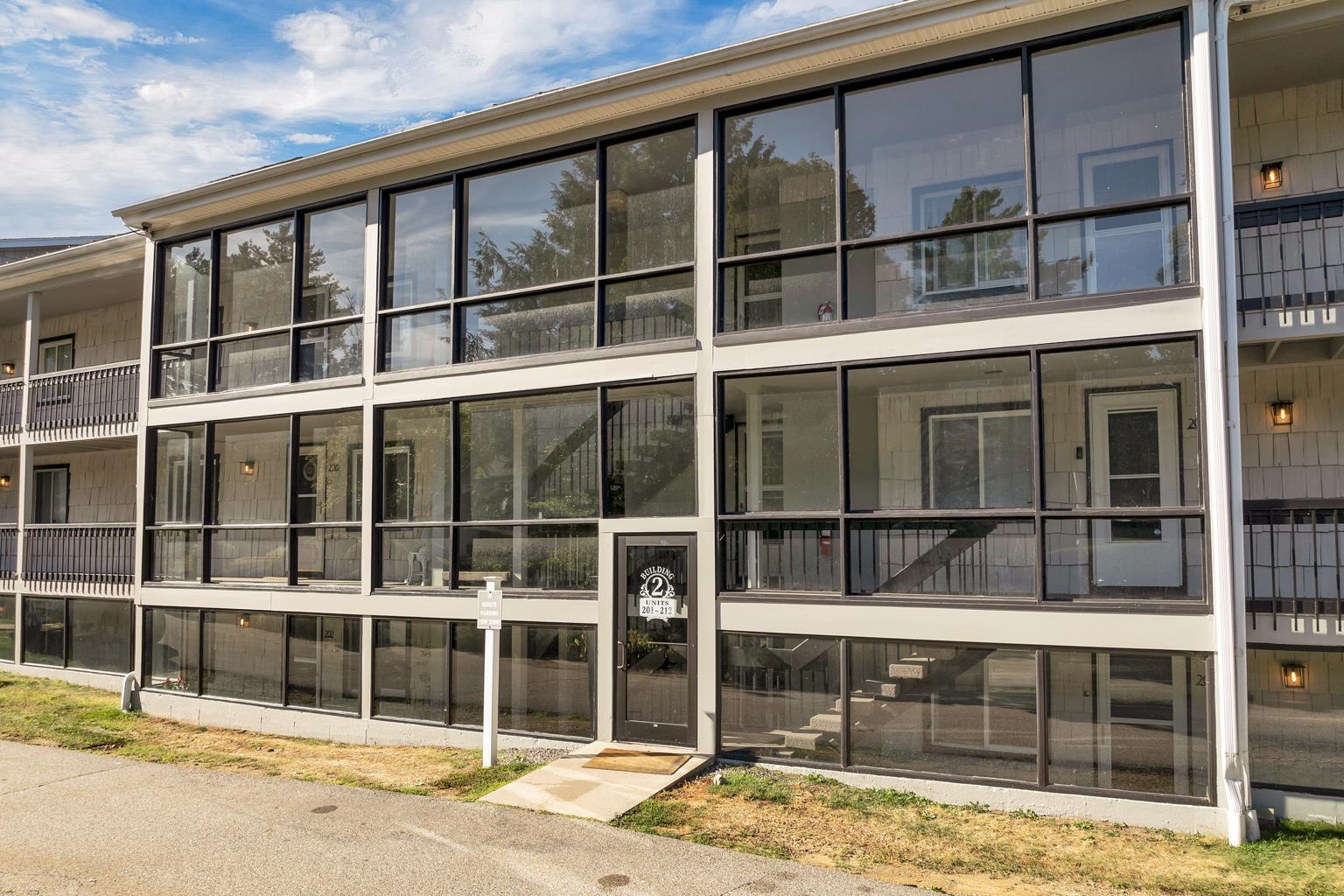 Gilford, New Hampshire 03249, United States, 2 Bedrooms Bedrooms, ,2 BathroomsBathrooms,Residential,Active,207316