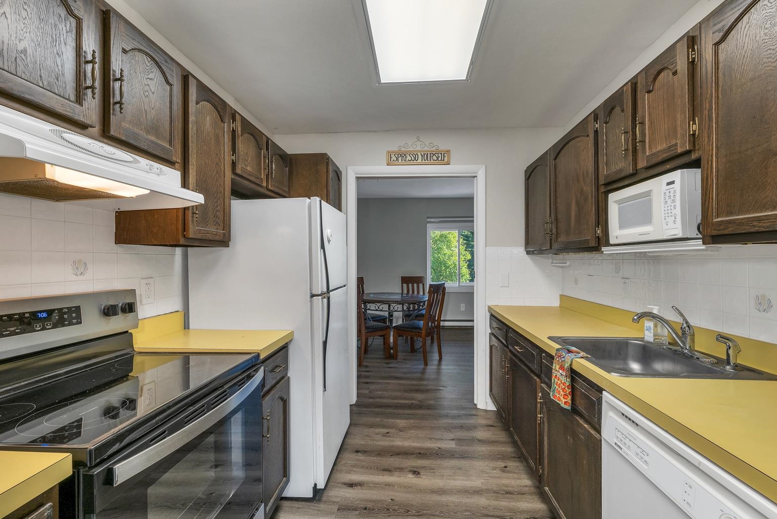 Gilford, New Hampshire 03249, United States, 2 Bedrooms Bedrooms, ,2 BathroomsBathrooms,Residential,Active,207316