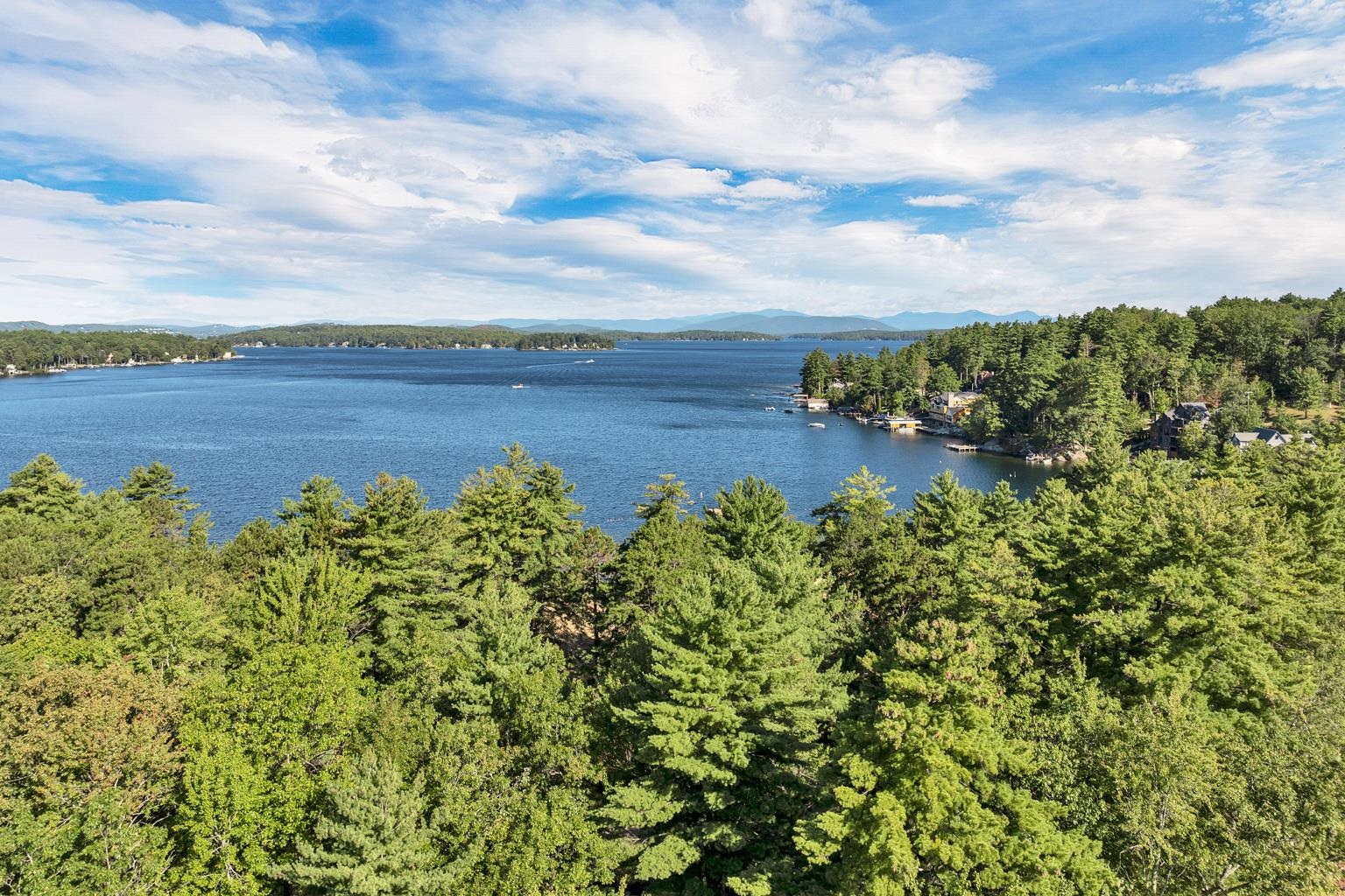 Gilford, New Hampshire 03249, United States, 2 Bedrooms Bedrooms, ,2 BathroomsBathrooms,Residential,Active,207316