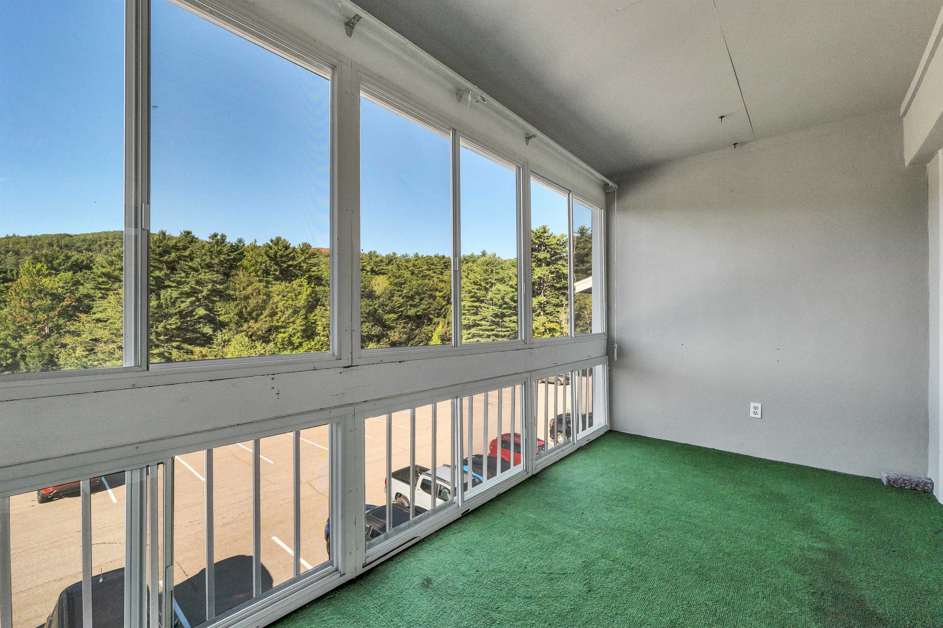 Gilford, New Hampshire 03249, United States, 2 Bedrooms Bedrooms, ,2 BathroomsBathrooms,Residential,Active,207316