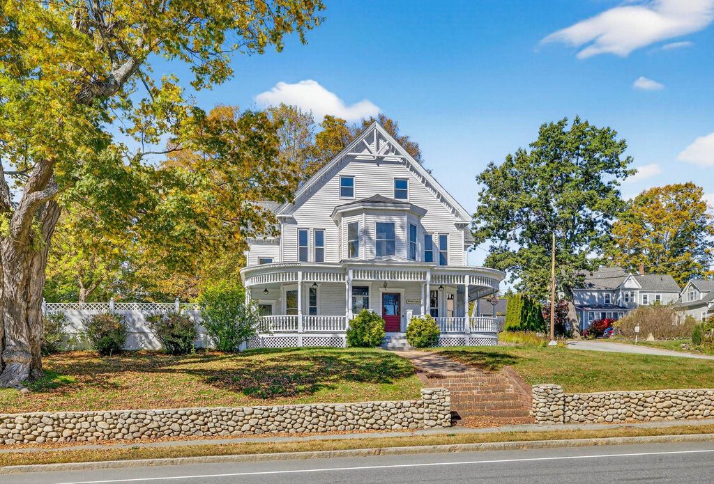 Photo of 84 East Broadway Street, Derry, NH 03038 (MLS # 5064160)