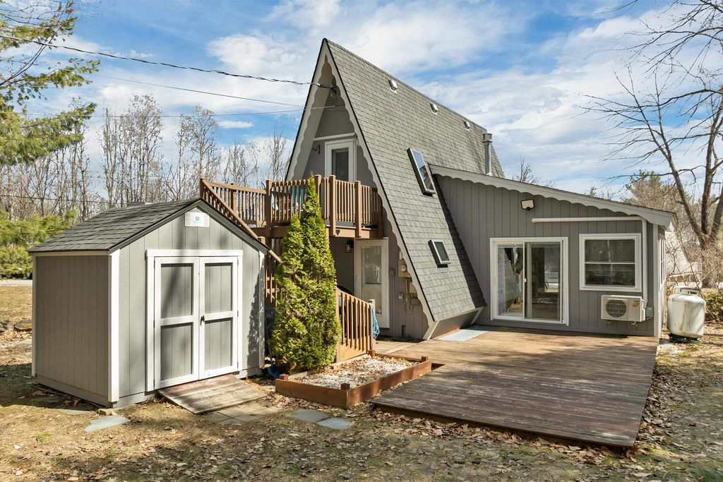 Photo of 1 East Bluff Highlands #18, Meredith, NH 03253 (MLS # 5082741)
