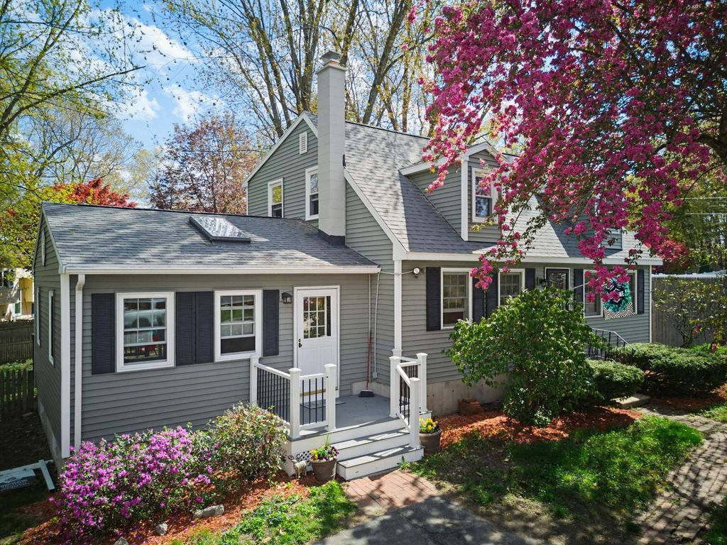 Photo of 11 Custom Street, Nashua, NH 03062 (MLS # 5087474)
