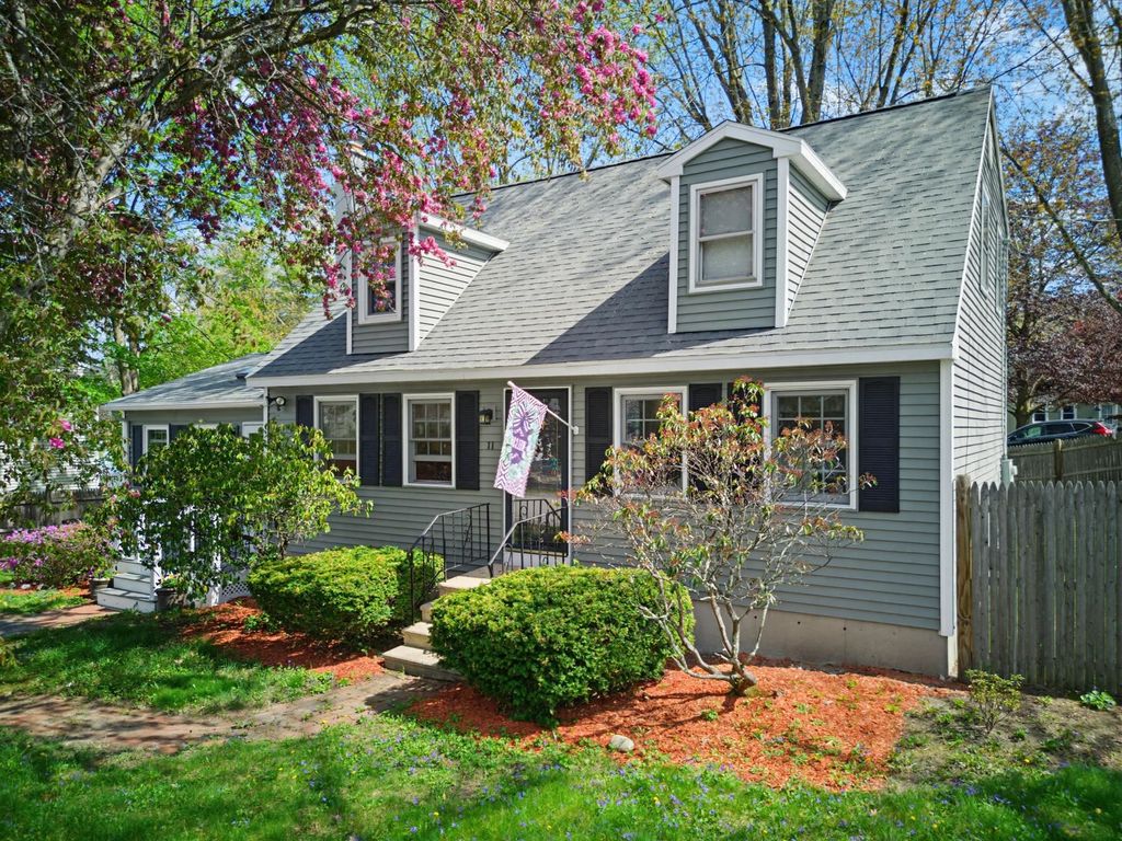 Photo of 11 Custom Street, Nashua, NH 03062 (MLS # 5087474)