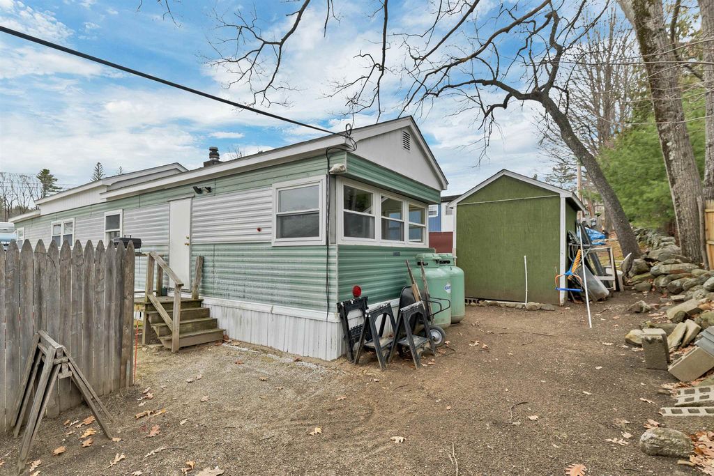 Photo of 9 Sargent Place #4, Gilford, NH 03249 (MLS # 5082740)