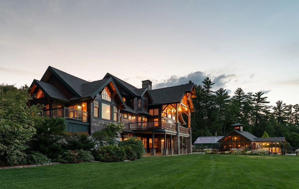 Photo of 827 Davis Hill Road, Conway, NH 03813 (MLS # 5063241)