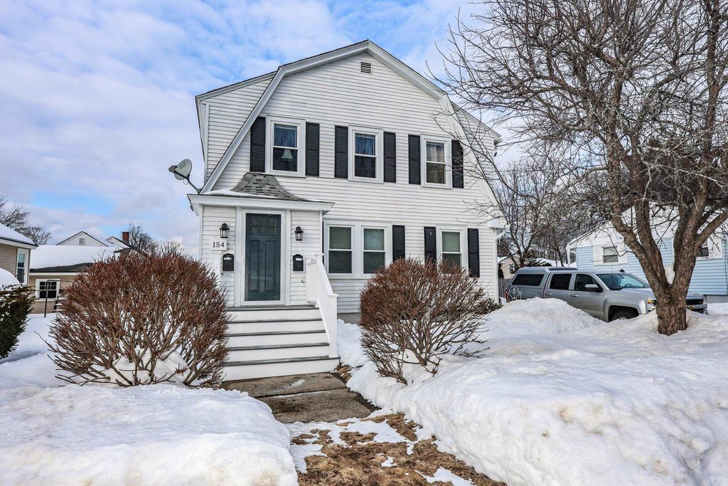 Photo of 154 Manning Street, Manchester, NH 03103 (MLS # 5078047)