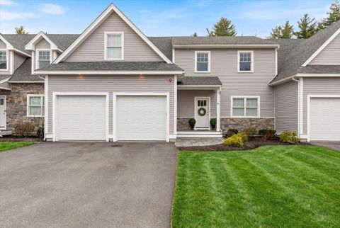 59 Kibrel Court Sandown NH 03873