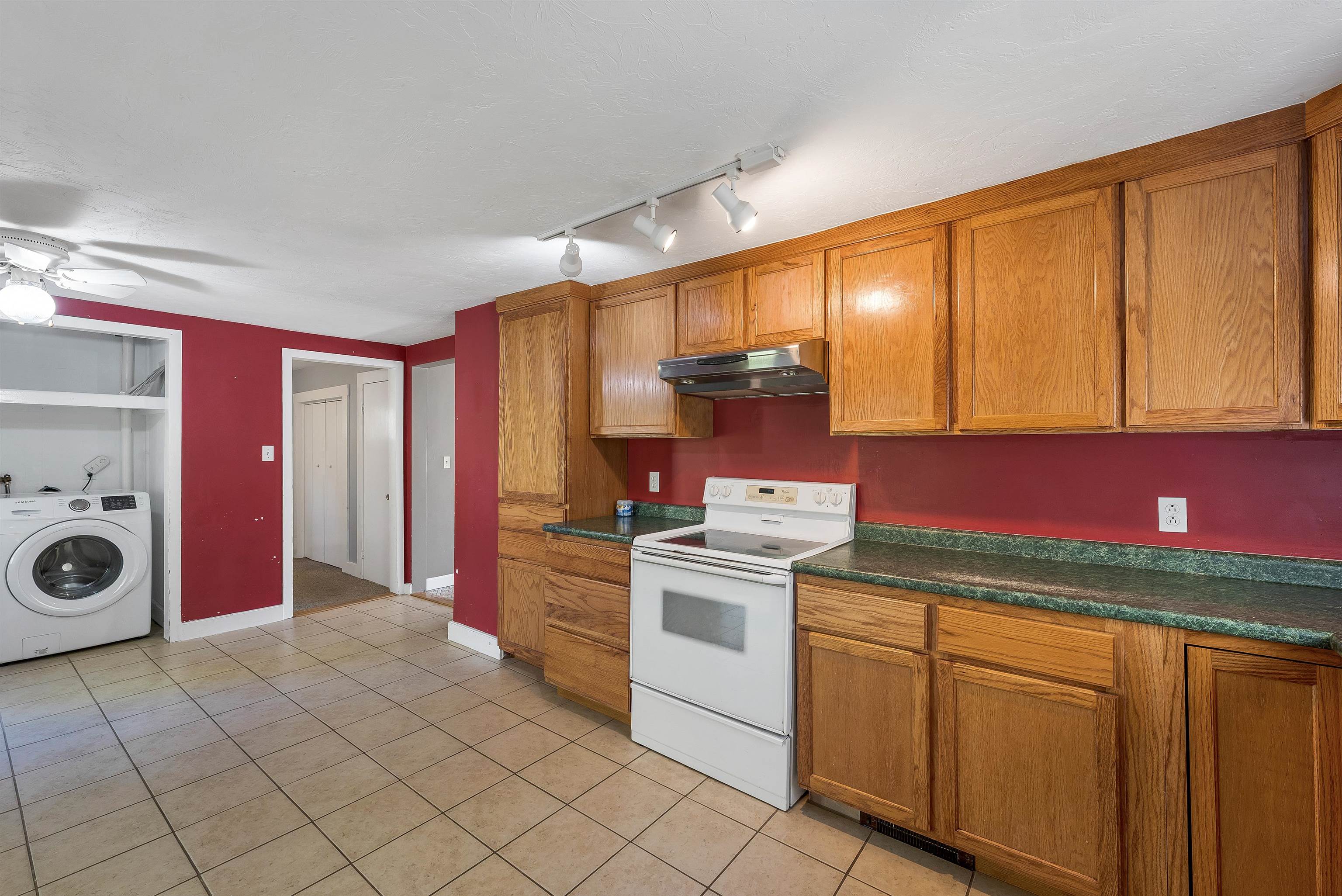 546 White Oaks Road