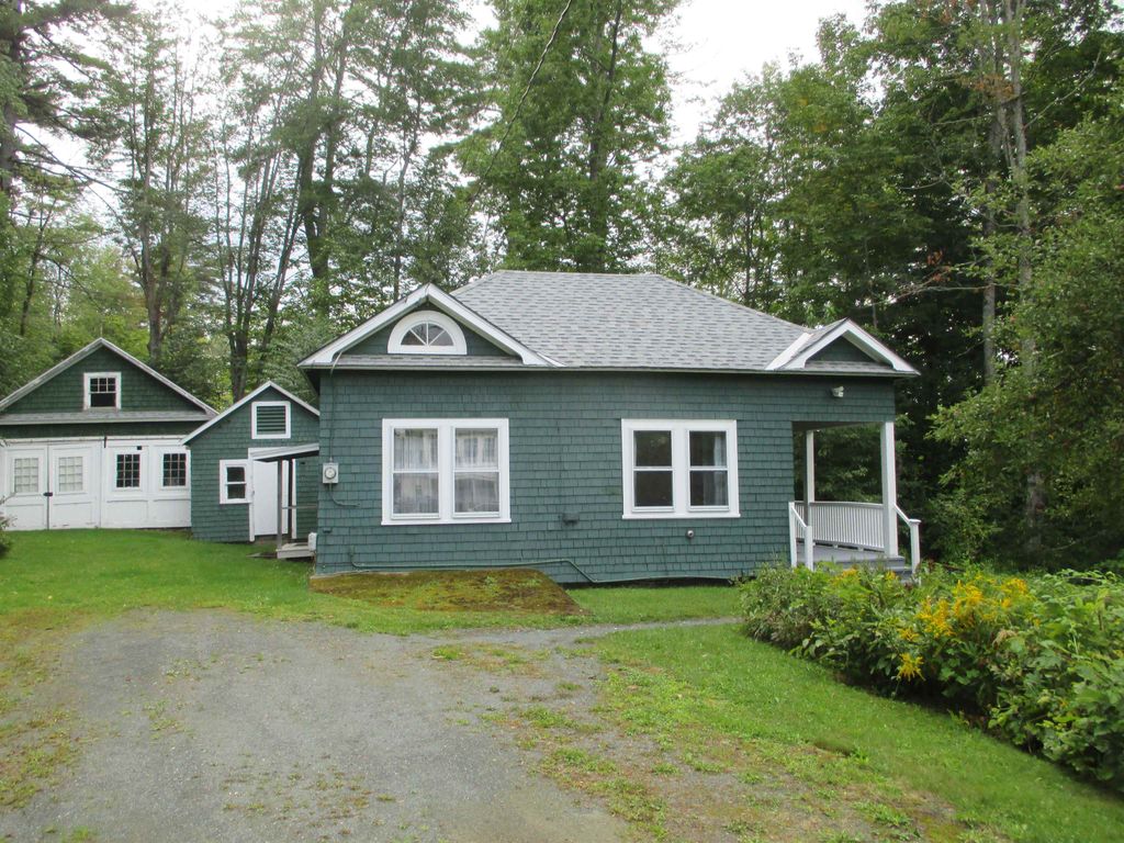 Photo of 38 Berkley Street, Bethlehem, NH 03574 (MLS # 5070561)