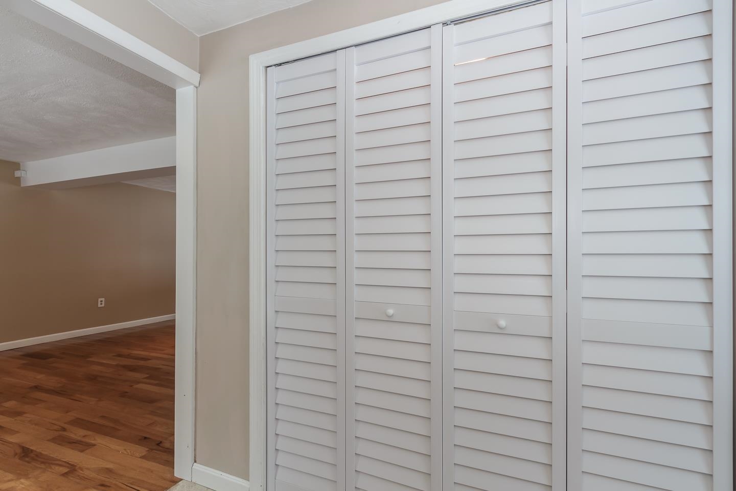 Windham, New Hampshire 03087, United States, 3 Bedrooms Bedrooms, ,2 BathroomsBathrooms,Residential,Active,96081