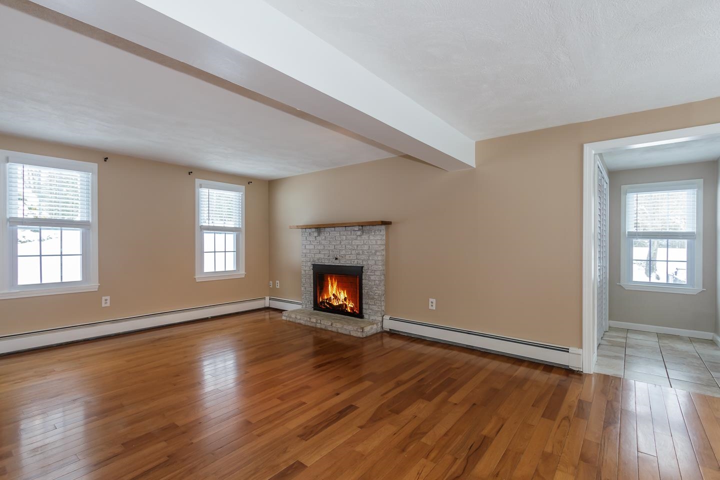 Windham, New Hampshire 03087, United States, 3 Bedrooms Bedrooms, ,2 BathroomsBathrooms,Residential,Active,96081