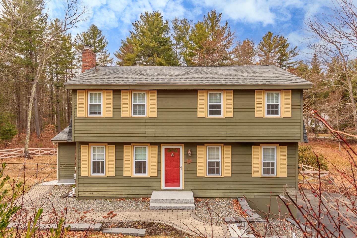 Windham, New Hampshire 03087, United States, 3 Bedrooms Bedrooms, ,2 BathroomsBathrooms,Residential,Active,96081