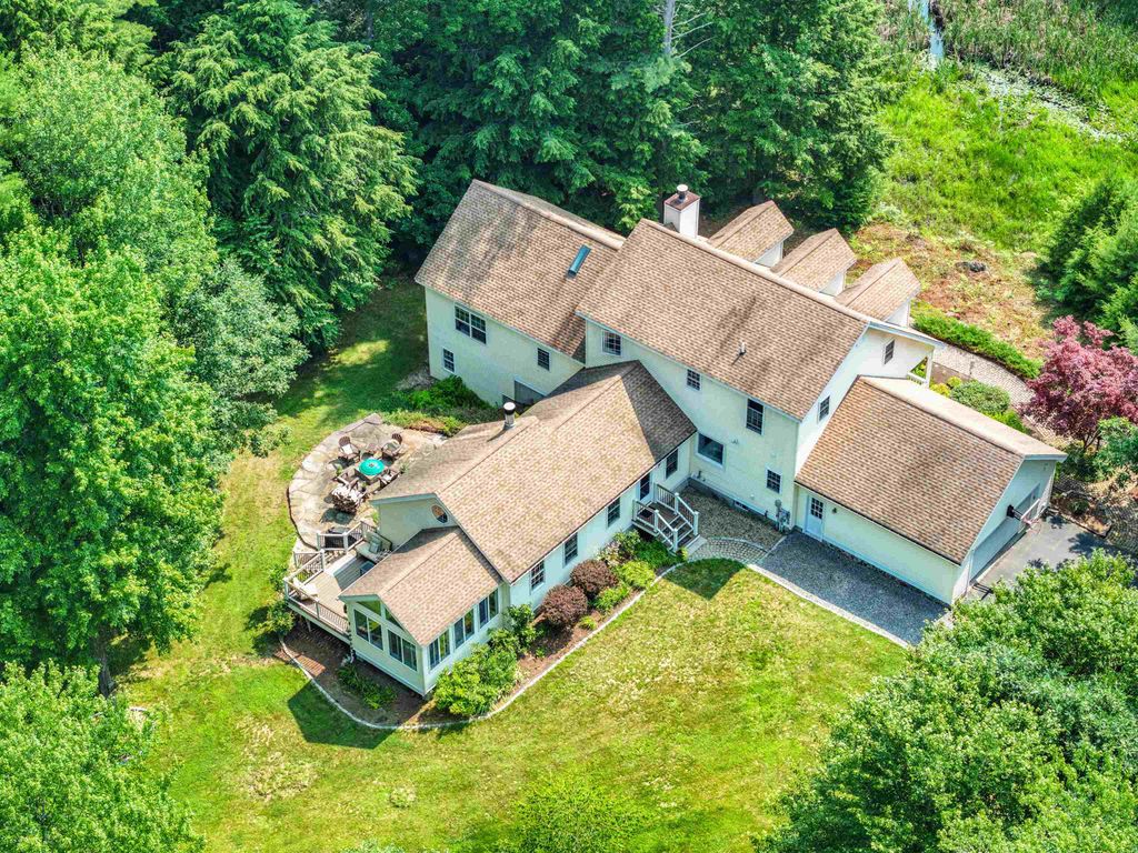 Photo of 89 Everett Dam Road, Dunbarton, NH 03046 (MLS # 5088065)