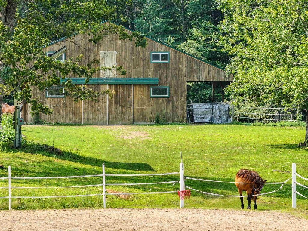 Photo of 89 Everett Dam Road, Dunbarton, NH 03046 (MLS # 5088065)