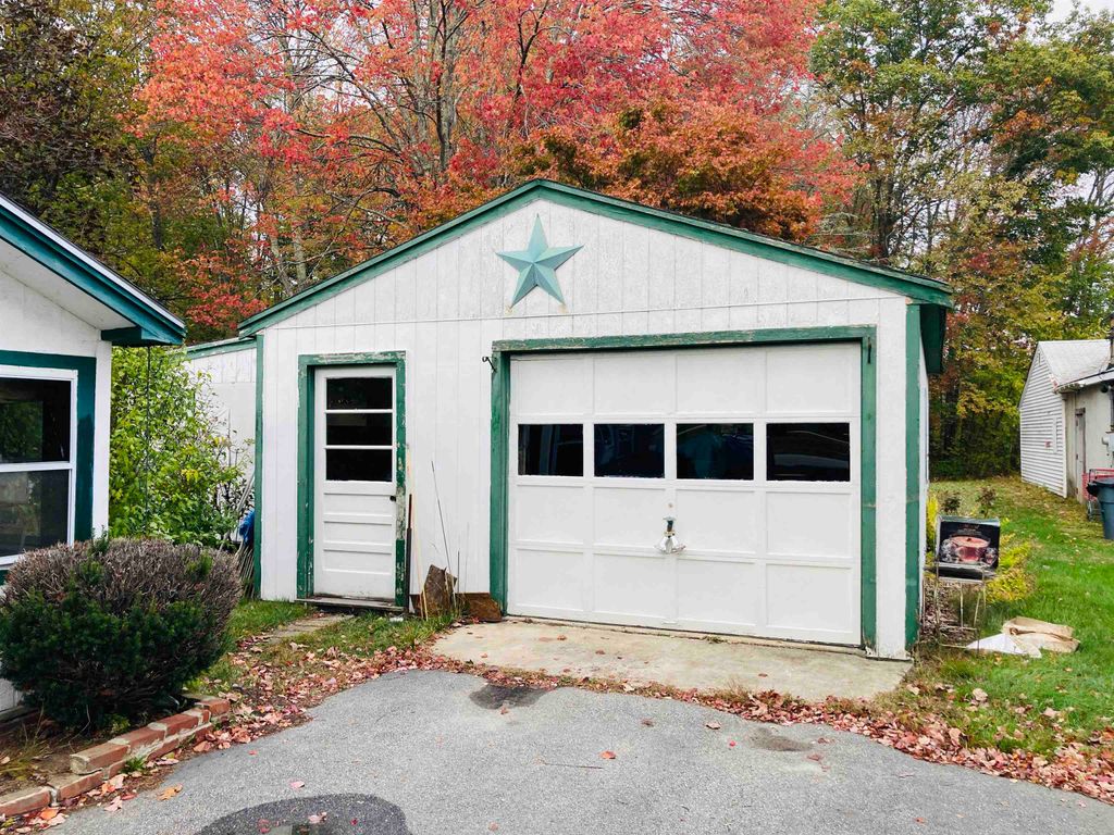 Photo of 13 Elm Street, Epping, NH 03042 (MLS # 5067588)